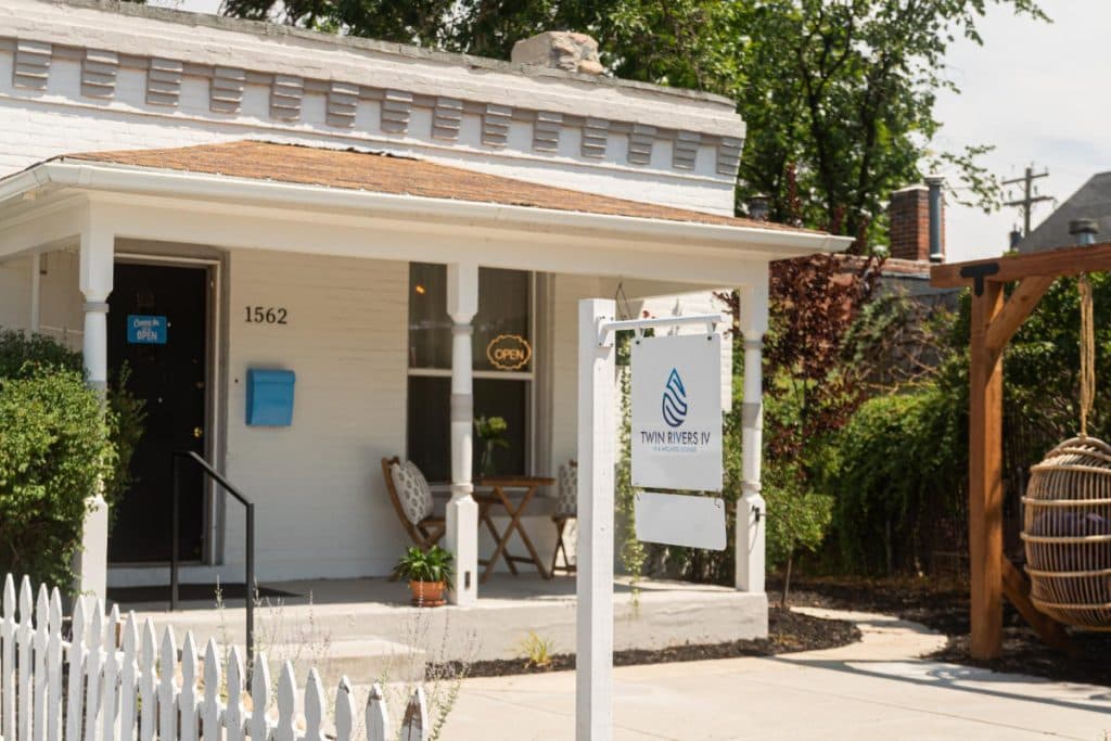 Twin Rivers IV & Wellness Lounge - Denver, CO - Longevity clinic in Denver, Colorado