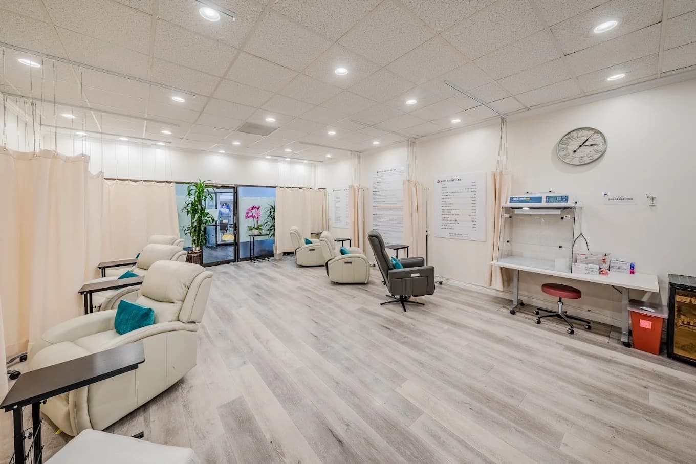 Mega IV Therapy LA K-Town - Longevity clinic in Los Angeles, California